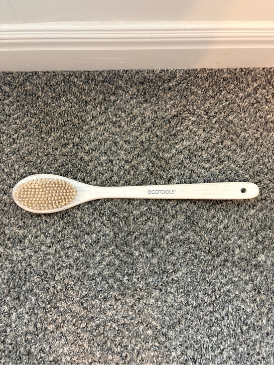 ecotools Other - ecotools Bamboo Long-Handle Bath Brush with Natural Bristles